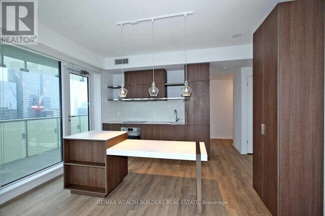 property at 197 Yonge St