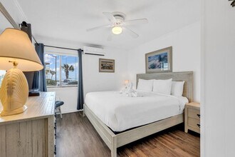 5601 N Ocean Blvd in Myrtle Beach, SC - Building Photo - Building Photo