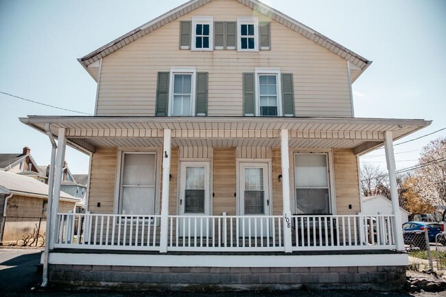 property at 106 W Park St