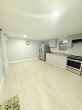 12090 Canal St in Willis, TX - Building Photo - Building Photo