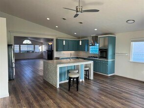 5250 Edgeview Dr in Discovery Bay, CA - Building Photo - Building Photo