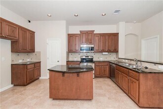 117 Colthorpe Ln in Hutto, TX - Building Photo - Building Photo
