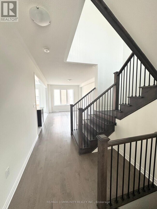 3023 Hollyberry Trl in Pickering, ON - Building Photo - Building Photo