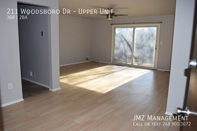 211 Woodsboro Dr in Royal Oak, MI - Building Photo - Building Photo