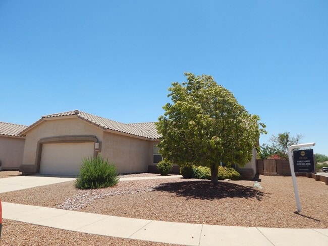 property at 8942 N Upper Bluffs Dr