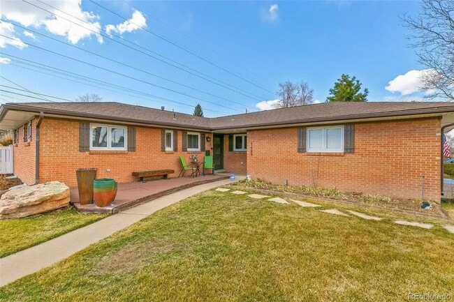 1689 S Kearney St in Denver, CO - Building Photo - Building Photo