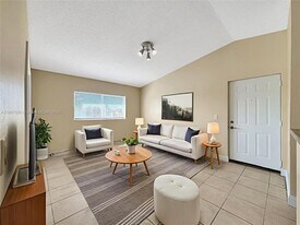 3610 N 56th Ave in Hollywood, FL - Building Photo