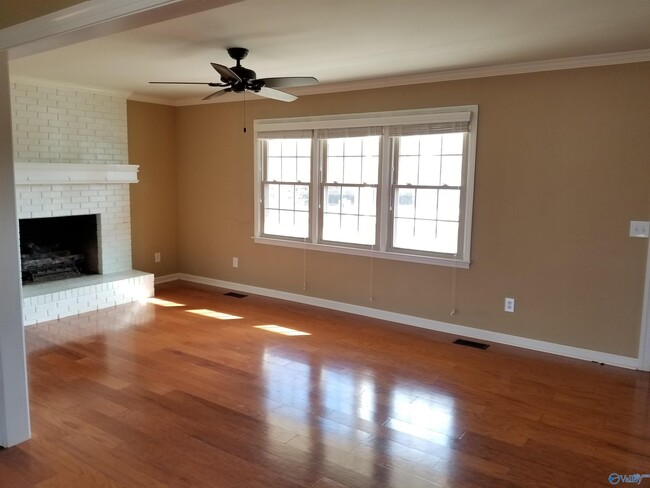 10302 Kipling Dr SW in Huntsville, AL - Building Photo - Building Photo
