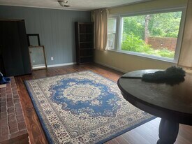 4805 Randolph Dr, Unit Lower Level in Annandale, VA - Building Photo