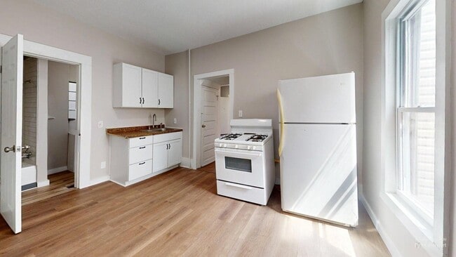 property at 838 Yale St