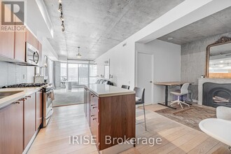 318-318 King St E in Toronto, ON - Building Photo - Building Photo