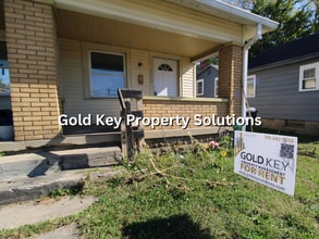 2408 Locust St in Anderson, IN - Building Photo - Building Photo