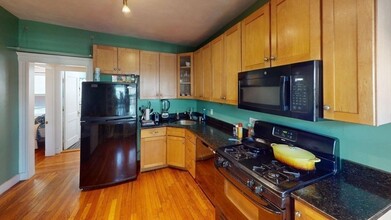 50 Hall St in Boston, MA - Building Photo - Building Photo