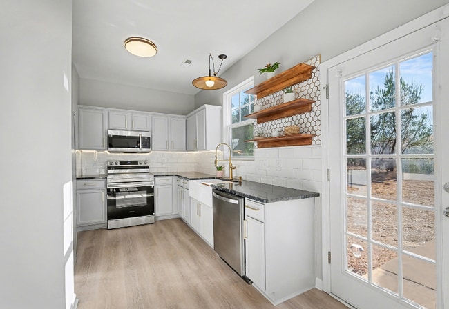 6 Hillrise Ct in Greensboro, NC - Building Photo - Building Photo