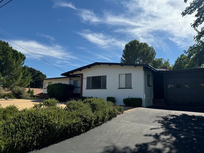 property at 120 Glencrest Ln