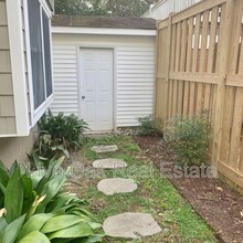 305-51st 1/2 51 1/2 St in Virginia Beach, VA - Building Photo - Building Photo