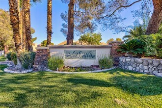 5058 S Rainbow Blvd in Las Vegas, NV - Building Photo - Building Photo