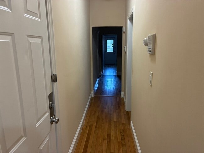 71 W Selden St in Boston, MA - Building Photo - Building Photo