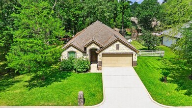 9023 S Comanche Cir in Willis, TX - Building Photo - Building Photo