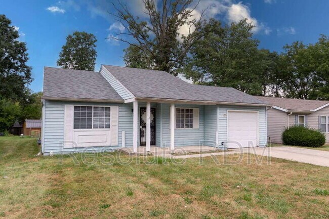 3826 Ireland Dr in Indianapolis, IN - Building Photo - Building Photo