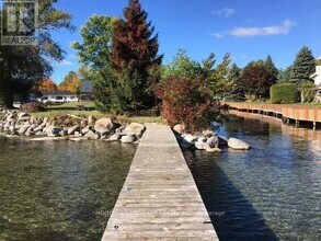 155 Lakeshore Blvd in Innisfil, ON - Building Photo - Building Photo