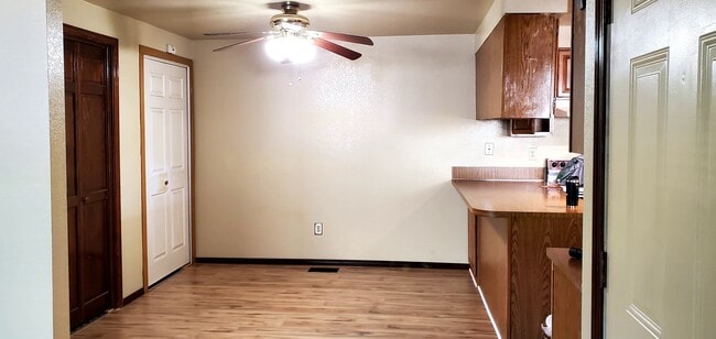 414 S Curtis Rd in Boise, ID - Foto de edificio - Building Photo