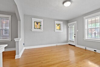 5505 Rhodes Ave in St. Louis, MO - Building Photo - Building Photo