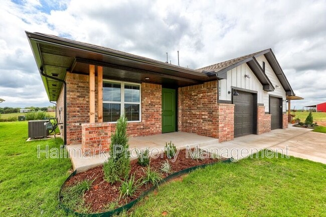 642 Juniper St in Washington, OK - Building Photo - Building Photo