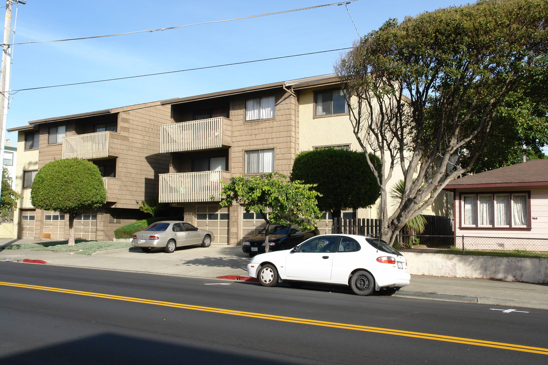 464 Miller Ave in South San Francisco, CA - Building Photo