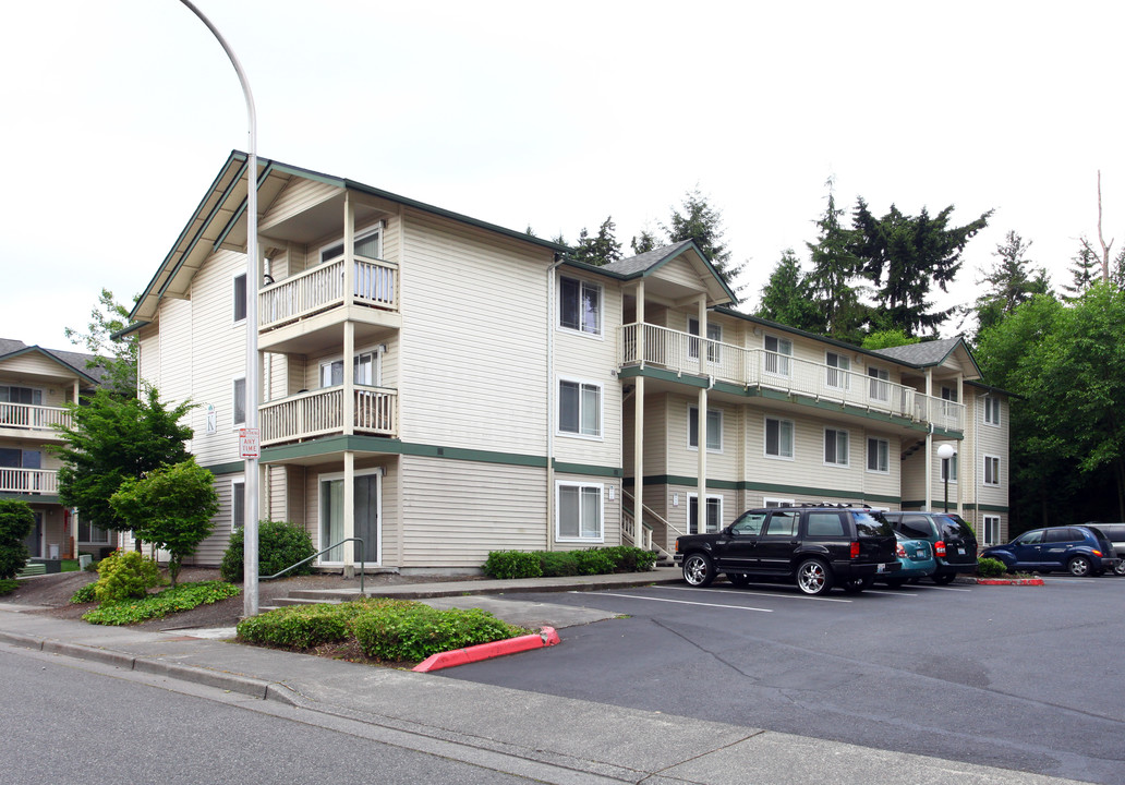 Family Tree Apartments in Everett, WA - Building Photo