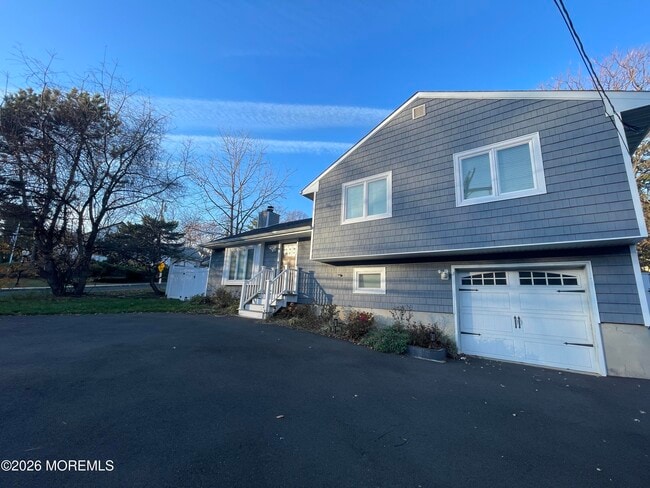 162 S Linden Ave in Highlands, NJ - Building Photo - Building Photo