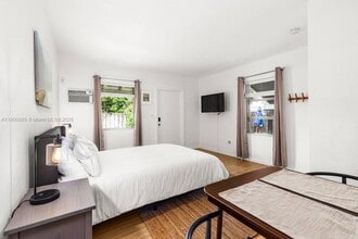 618 NE 8th Ave in Fort Lauderdale, FL - Building Photo - Building Photo