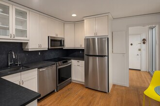 1000 Union St in Seattle, WA - Building Photo - Building Photo