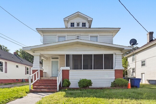 property at 740 29th St
