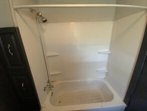 17 Fairweight Ave in Danville, IL - Foto de edificio - Building Photo