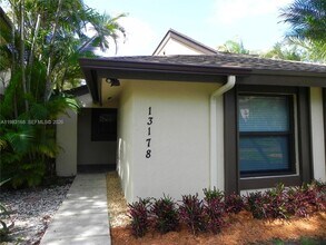 13178 SW 91st Pl in Miami, FL - Building Photo - Building Photo