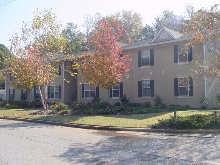 200 Downing Way in Athens, GA - Building Photo