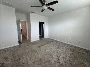 1660 Cross Prairie Pkwy in Kissimmee, FL - Building Photo - Building Photo