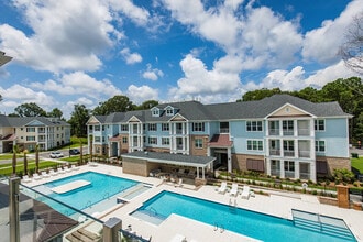 Legacy Mount Pleasant Apartments in Mount Pleasant, SC - Foto de edificio - Building Photo