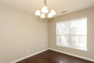 8411 Forwood Ct in Charlotte, NC - Foto de edificio - Building Photo