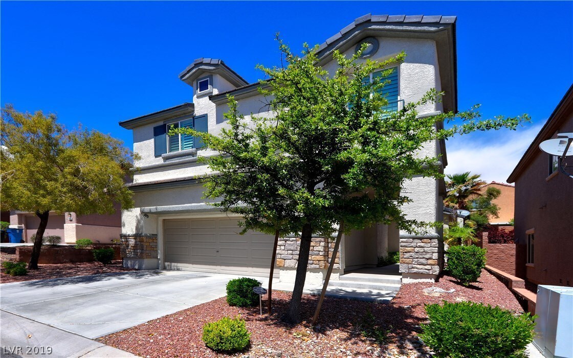 11236 Silent Hawk Ln in Las Vegas, NV - Foto de edificio