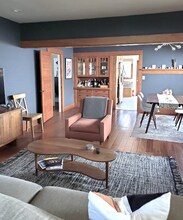 316 W Victoria St in Santa Barbara, CA - Foto de edificio - Building Photo