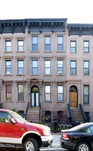 363 Union St in Brooklyn, NY - Foto de edificio - Building Photo