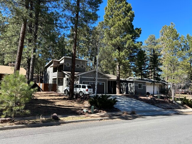 1635 W University Heights Dr N, Unit Local Heights