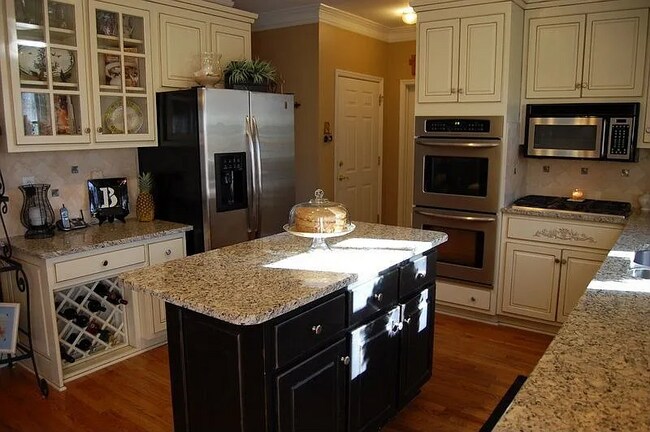 3310 Chartwell Blvd in Suwanee, GA - Building Photo - Building Photo
