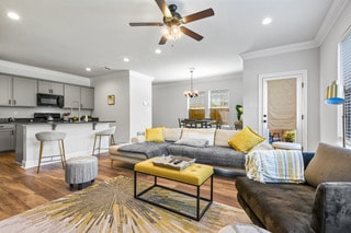 property at 7956 Pisa Dr