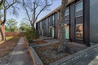 3820 Southway Dr in Austin, TX - Building Photo - Building Photo