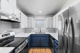 5481 Newberg Dr N in Keizer, OR - Building Photo - Building Photo