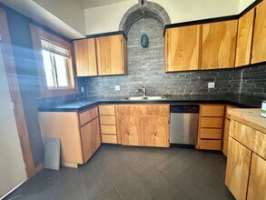 2108 Cedar St in La Grande, OR - Building Photo - Building Photo