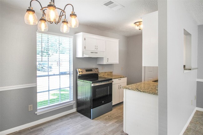 12702 Gotham Dr in Houston, TX - Building Photo - Building Photo
